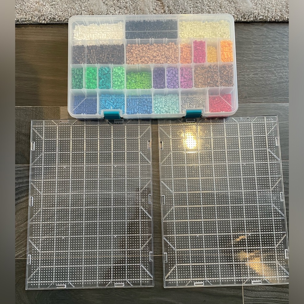 Perler Beads Fun Fashion Beads Multi-colored Set + 2 Pegboards